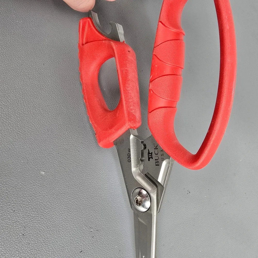 Buck Knives 030 Splizzors Fishing Multi-Tool Shears Red 420HC Steel W/ Sheath